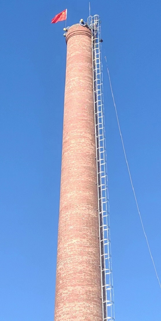 銀川新建煙囪是一項(xiàng)非常復(fù)雜的工程，需要科學(xué)專(zhuān)業(yè)的技術(shù)