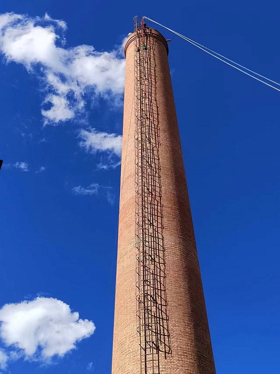 黃石煙囪拆除常見的施工方法[技術(shù)資訊]