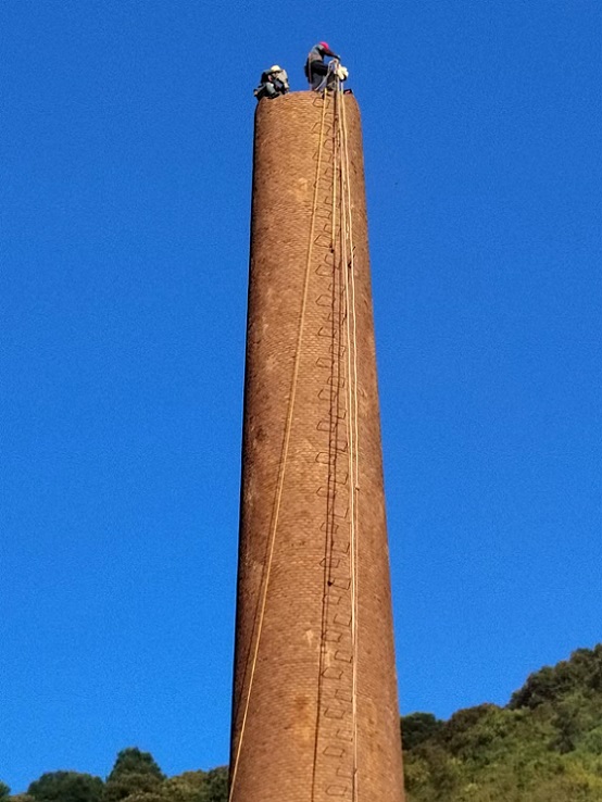 黃石煙囪拆除公司專業(yè)環(huán)保  安全價(jià)廉