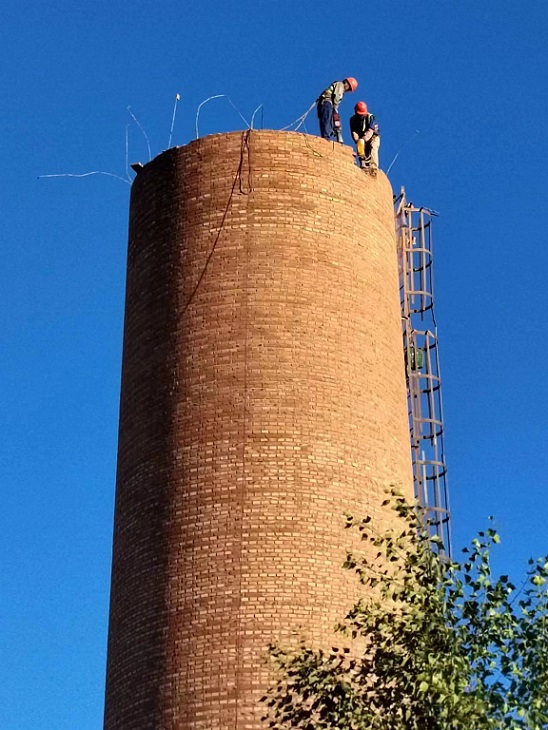 蘭州煙囪拆除公司廢棄煙筒拆除 拆除大煙囪