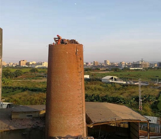 蘭州煙囪拆除公司本地專業(yè)拆除施工團(tuán)隊