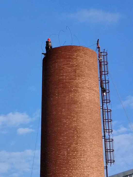 衡水煙囪拆除公司:助您實(shí)現(xiàn)安全與環(huán)保的雙重保障